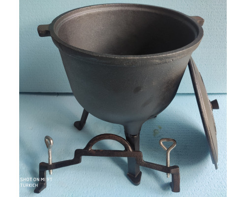 Казан чавунний 4л з кришкою Kamille на ніжках для приготування їжі на вогні і плити KM-4800V